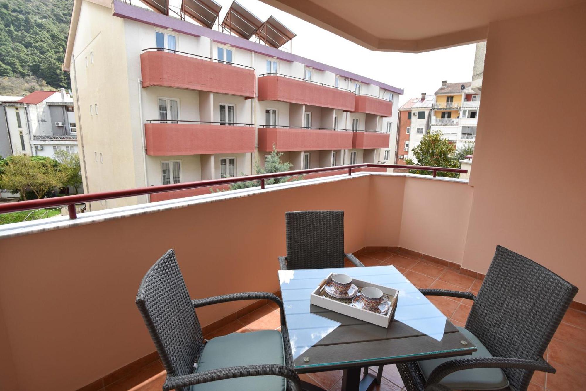 Comfort Apartment Near The Beach Budva Kültér fotó